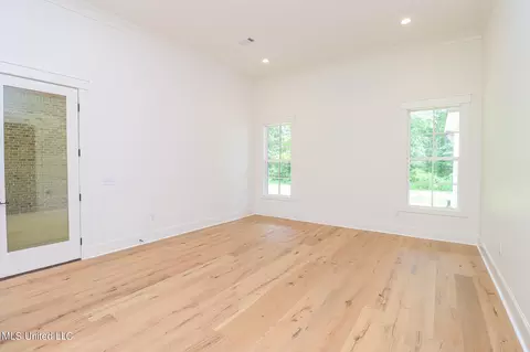Bedroom - 913 Brookhollow Court Ct, Flowood, MS 39232 photo 1 of 17