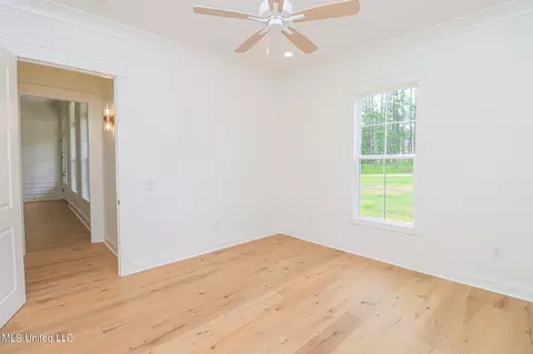 Bedroom - 913 Brookhollow Court Ct, Flowood, MS 39232 photo 13 of 17