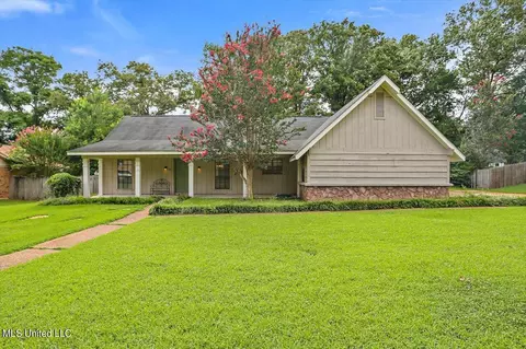 226 Casa Grande Dr, Clinton, MS 39056