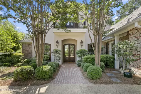 113 Park Ln, Ridgeland, MS 39157
