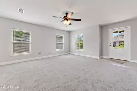 16910 Desmare St, Gulfport, MS 39503 photo 3