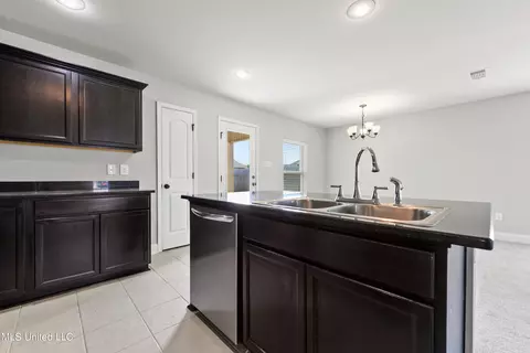 16910 Desmare St, Gulfport, MS 39503 photo 10