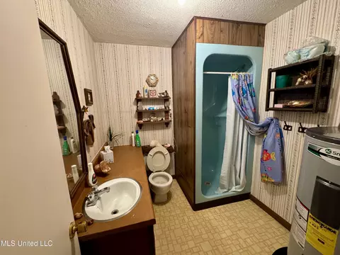 33 Webster Rd, Pope, MS 38658 photo 9