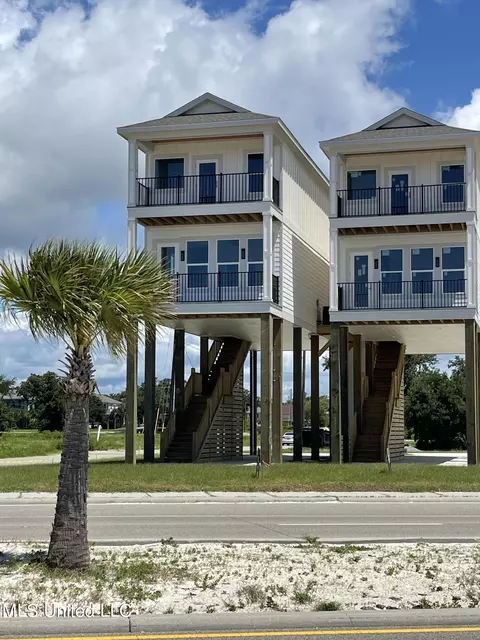 996 W Beach Blvd #1, Long Beach, MS 39560