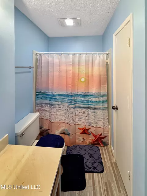 Bath - 520 Sharp Blvd, Gulfport, MS 39503 photo 3 of 5
