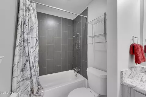 Bath - 520 Sharp Blvd, Gulfport, MS 39503 photo 1 of 5