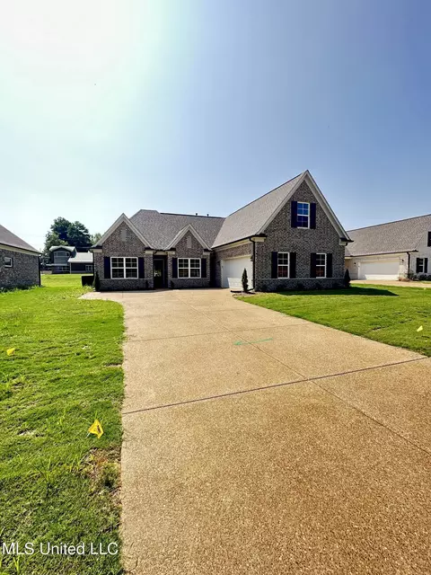 6039 Daffodil Ln, Walls, MS 38680