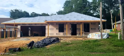 961 Kini St, Diamondhead, MS 39525