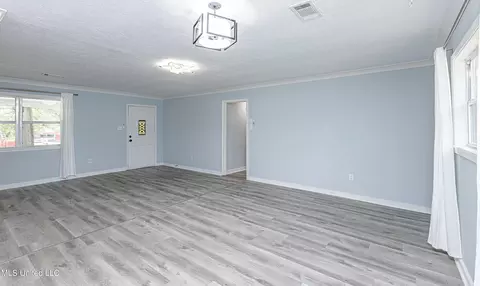 Living - 3079 Bienville Dr, Jackson, MS 39212 photo 4 of 4