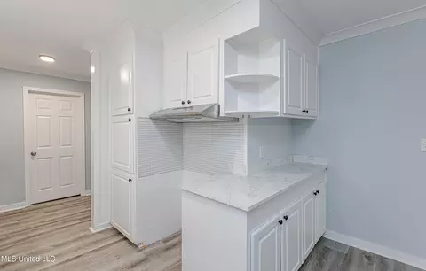 Kitchen - 3079 Bienville Dr, Jackson, MS 39212 photo 2 of 2