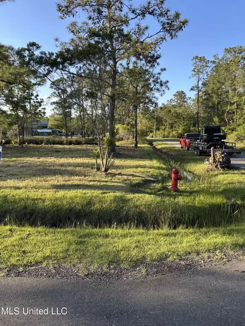 143 Foy St, Bay Saint Louis, MS 39520
