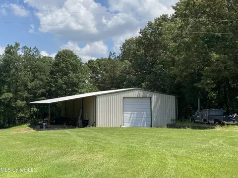 9592 Brownsferry Road Rd, Senatobia, MS 38668