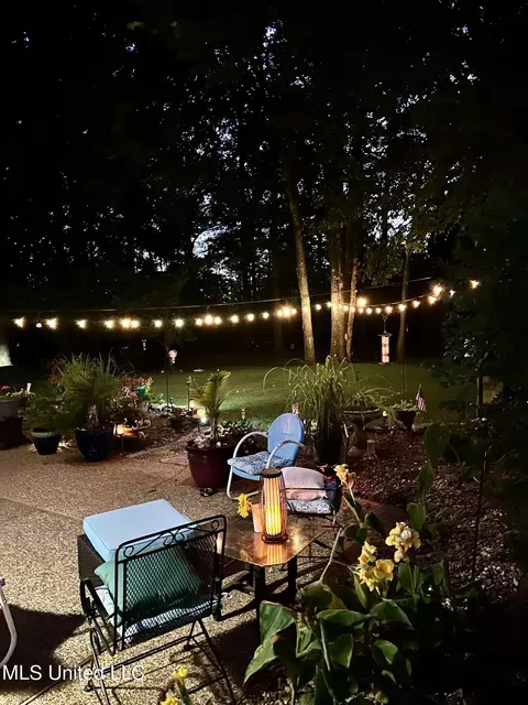 Exterior - 6351 Cheyenne Dr, Olive Branch, MS 38654 photo 4 of 10