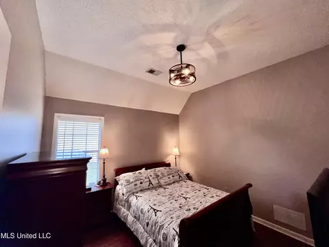 Bedroom - 6351 Cheyenne Dr, Olive Branch, MS 38654 photo 3 of 3