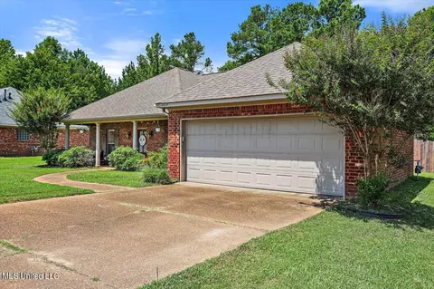 1004 Hampton Way, Florence, MS 39073 photo 2