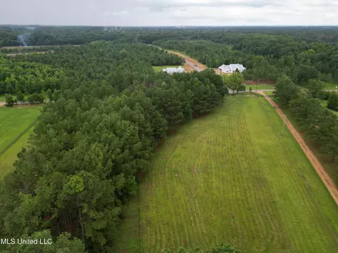 273 Stout Rd, Gluckstadt, MS 39110