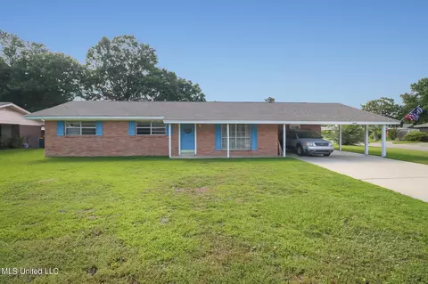 2214 Popps Ferry Rd, Biloxi, MS 39532