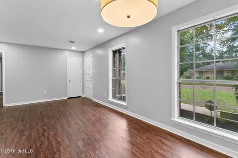 4647 Norway Dr, Jackson, MS 39206 photo 4