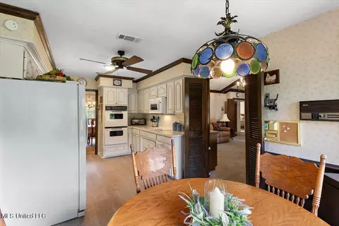 5227 Forest Hill Rd, Byram, MS 39272 photo 14