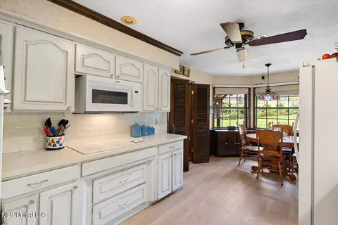 5227 Forest Hill Rd, Byram, MS 39272 photo 18