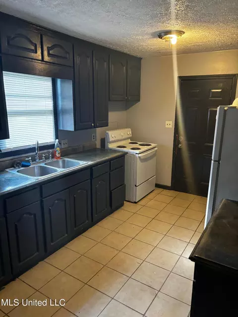 2732 Woodside Dr, Jackson, MS 39204 photo 4