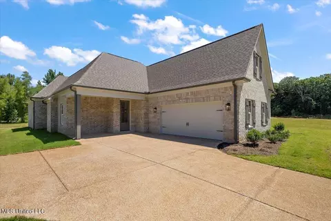3104 Meadows Way, Hernando, MS 38632 photo 2