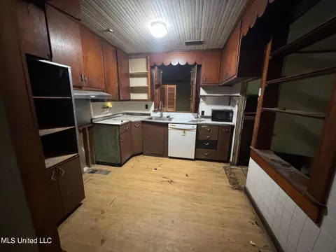8811 Terry Rd, Terry, MS 39170 photo 5