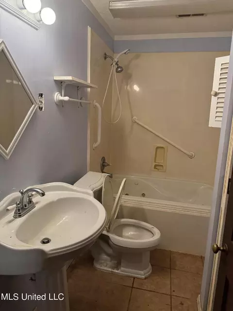 8811 Terry Rd, Terry, MS 39170 photo 6