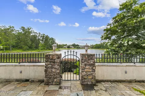 Exterior - 504 Jasper Cir, Flowood, MS 39232 photo 12 of 16