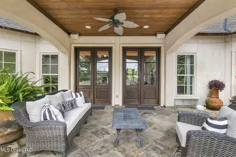 Exterior - 504 Jasper Cir, Flowood, MS 39232 photo 4 of 16
