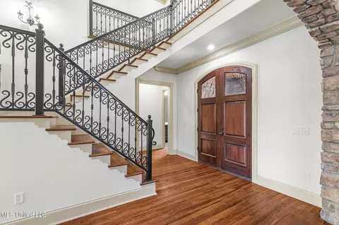 Entry Way - 504 Jasper Cir, Flowood, MS 39232 photo 2 of 12