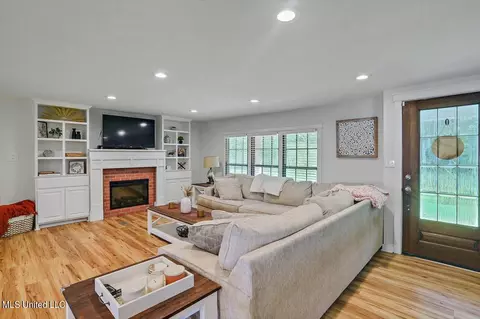 480 Busick Well Rd, Brandon, MS 39042 photo 9