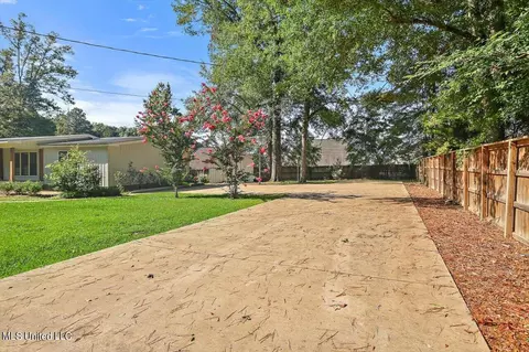 480 Busick Well Rd, Brandon, MS 39042 photo 4