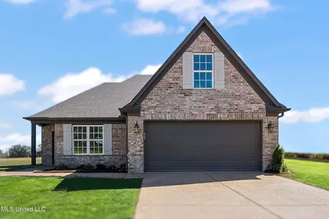2532 Dela Dr, Southaven, MS 38672