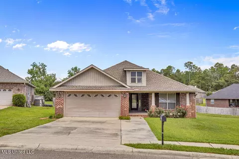 13684 Windwood Dr, Gulfport, MS 39503