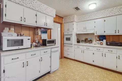 2159 Rustwood Dr, Biloxi, MS 39532 photo 7