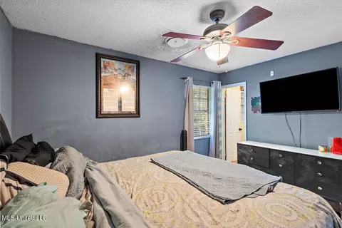 Bedroom - 1540 Westbrook Rd, Jackson, MS 39211 photo 2 of 4