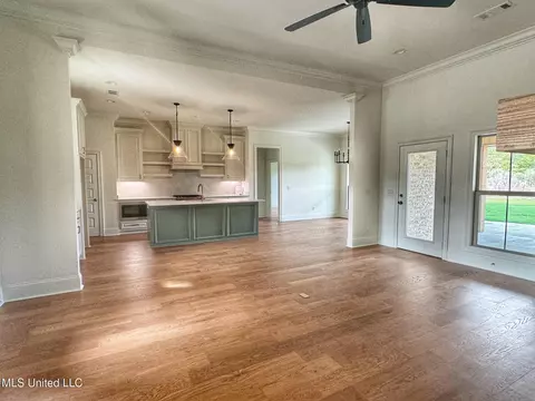 Living - 108 Grayson Way, Madison, MS 39110 photo 2 of 4