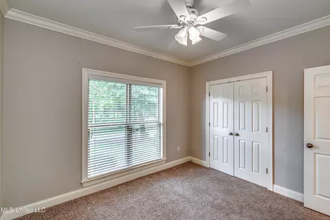 Bedroom - 142 Pine Ridge Cir, Brandon, MS 39047 photo 4 of 11