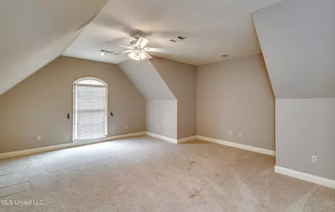 Bedroom - 142 Pine Ridge Cir, Brandon, MS 39047 photo 10 of 11