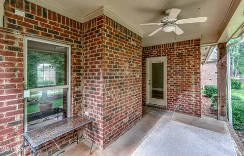 Exterior - 142 Pine Ridge Cir, Brandon, MS 39047 photo 5 of 10