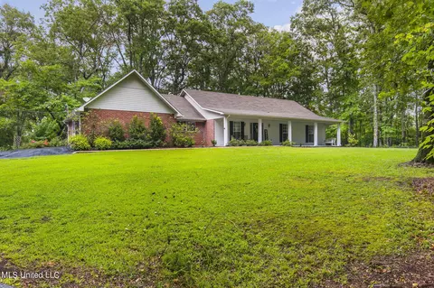Exterior - 1909 Timberlake Pl, Byram, MS 39272 photo 3 of 28