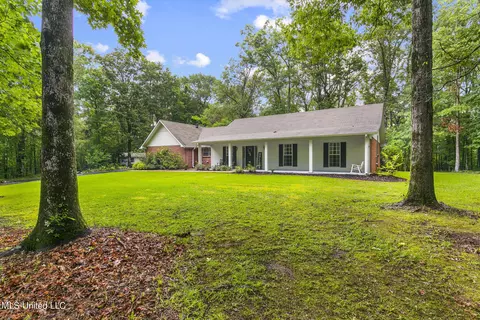 1909 Timberlake Pl, Byram, MS 39272
