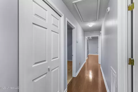 Entry Way - 1909 Timberlake Pl, Byram, MS 39272 photo 3 of 4