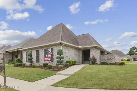 45 Enclave Cir, Ridgeland, MS 39157