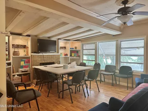 Other - 301 SE 5th Ave, Magee, MS 39111 photo 5 of 9