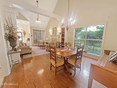 Dining - 50 Azalea Pl, Brandon, MS 39047 photo 3 of 3