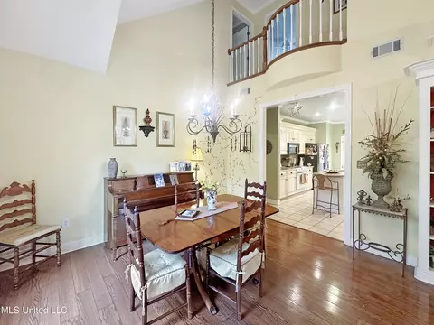 Dining - 50 Azalea Pl, Brandon, MS 39047 photo 2 of 3