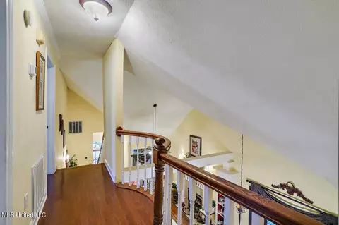 Entry Way - 50 Azalea Pl, Brandon, MS 39047 photo 2 of 2
