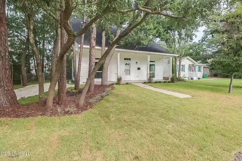 4001 Chamberlain Ave, Gulfport, MS 39507